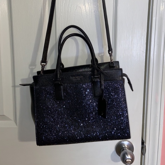 Super cute Kate spade purse only used twice - Picture 2 of 2